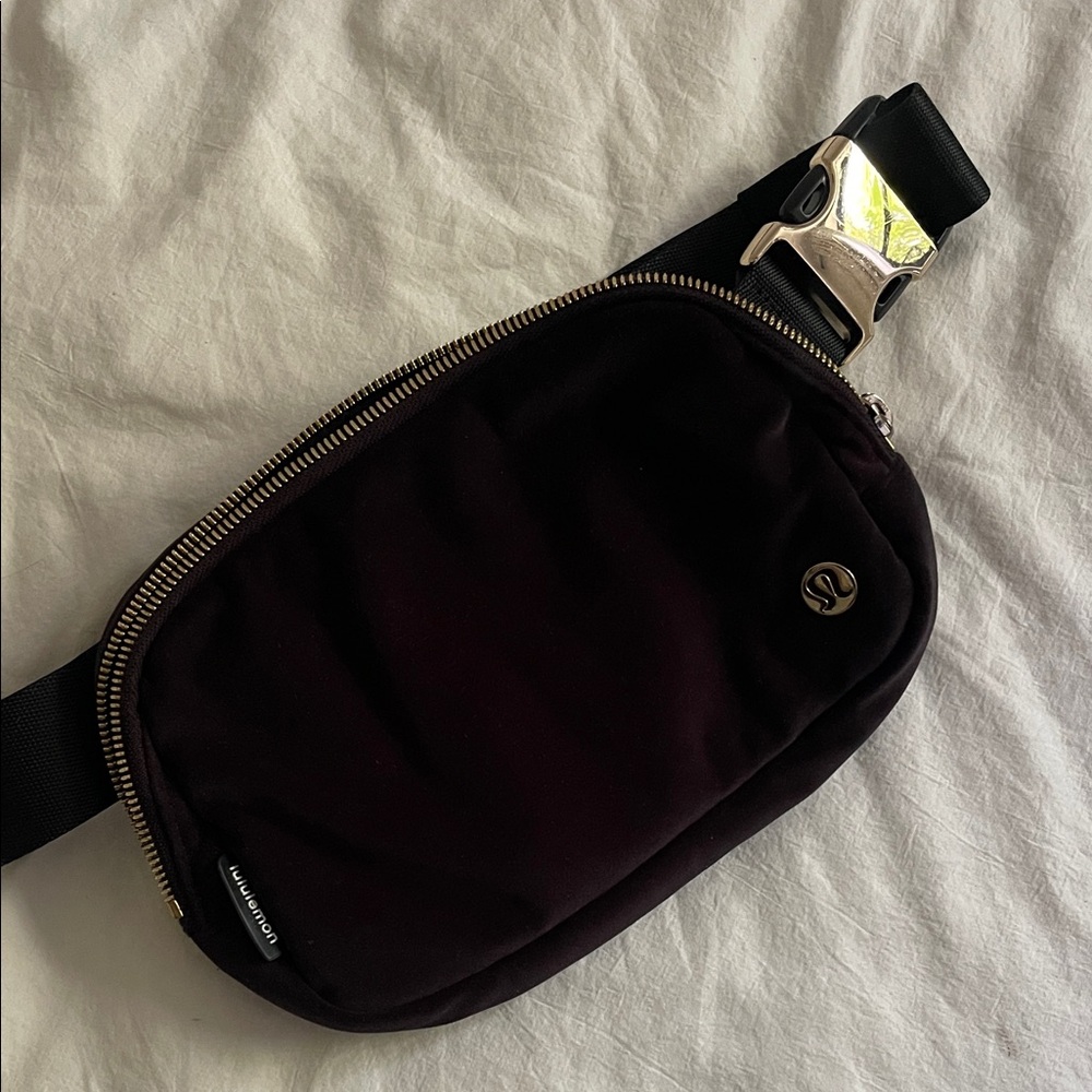 lululemon athletica Black Velvet Belt Bag